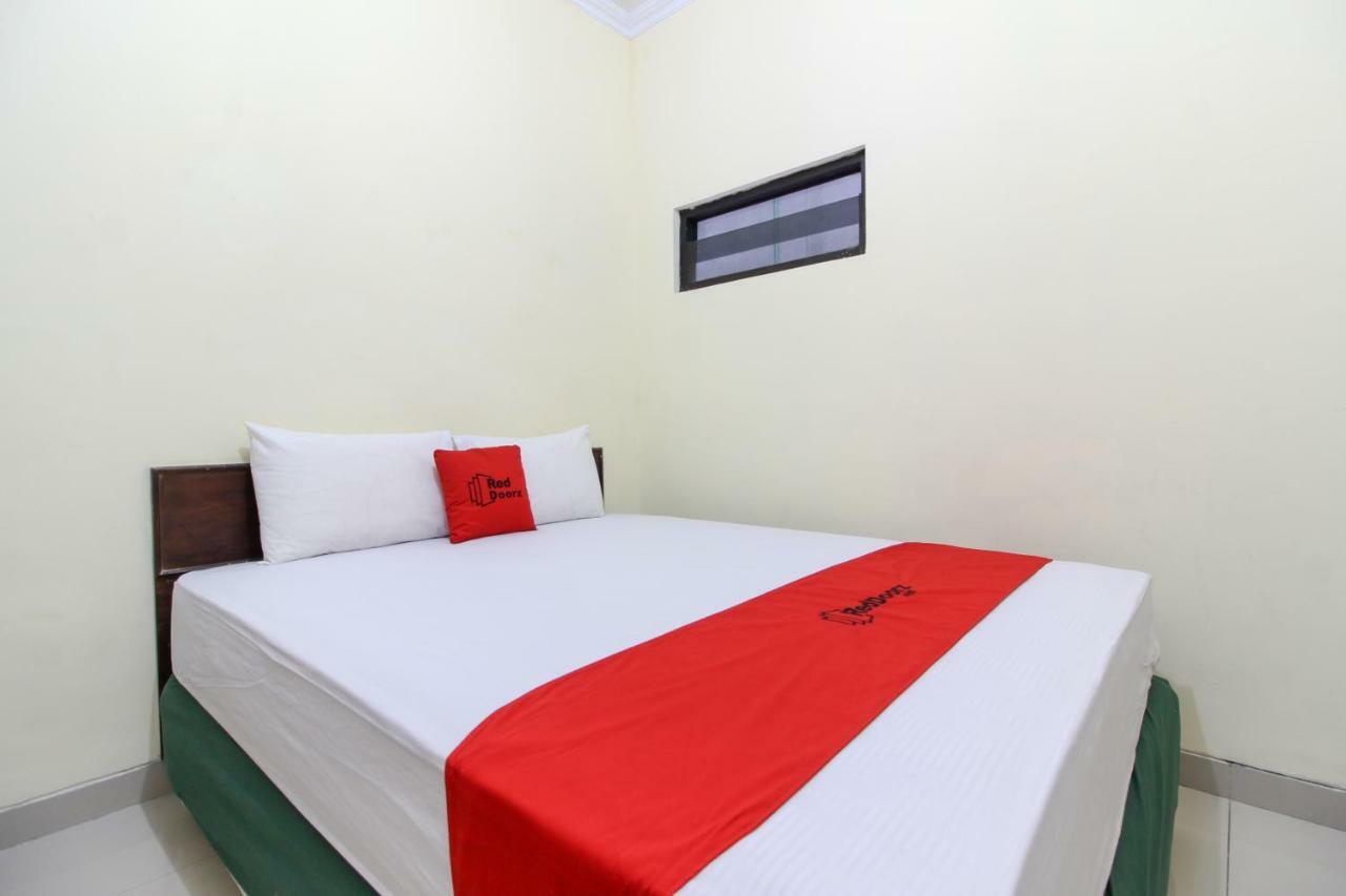 Reddoorz Near Rumah Sakit Condong Catur Maguwo Exterior photo